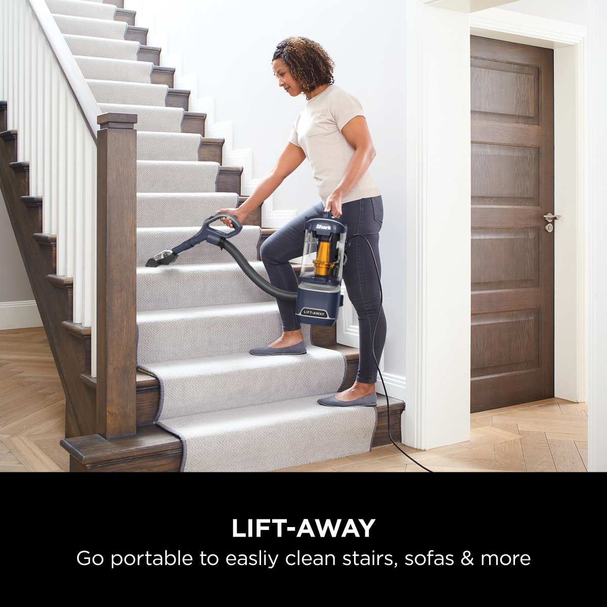 Shark Anti Hair Wrap Upright Vacuum Cleaner with Lift-Away NZ691UK